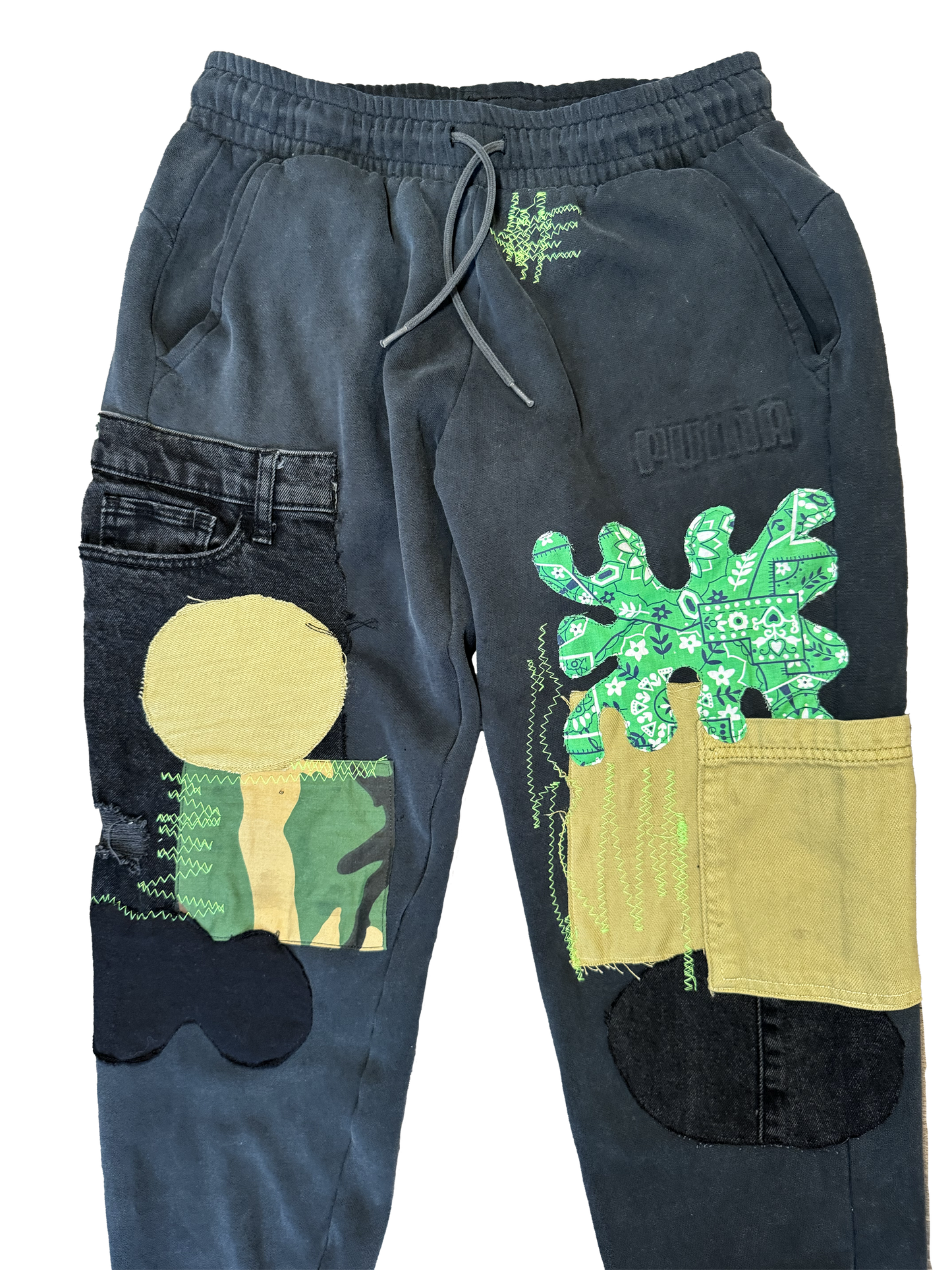 BLACK PUMA SWEATS