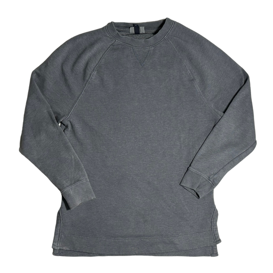 GREY MEDIUM CREWNECK