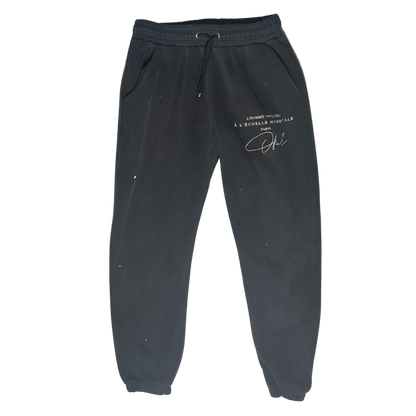 BLACK SWEATPANTS MEDIUM